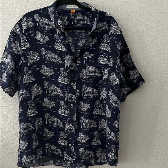 Tailor Men’s Vintage Navy & White IPrint Short-Sleeve Button Shirt
100% Linen
XL - Picture 2 of 8